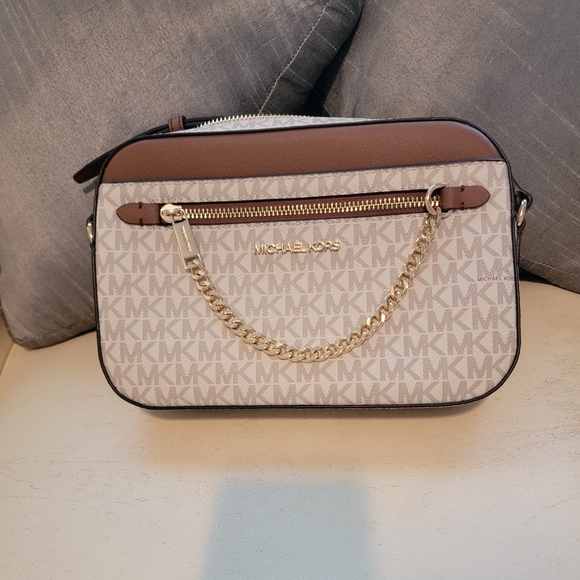 NWT Michael Kors Cream and Brown Monogram Crossbody Bag - Picture 1 of 6